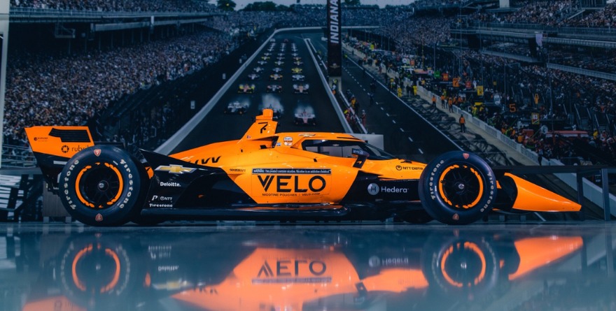 PRESENTA ARROW MCLAREN SUS AUTOS
