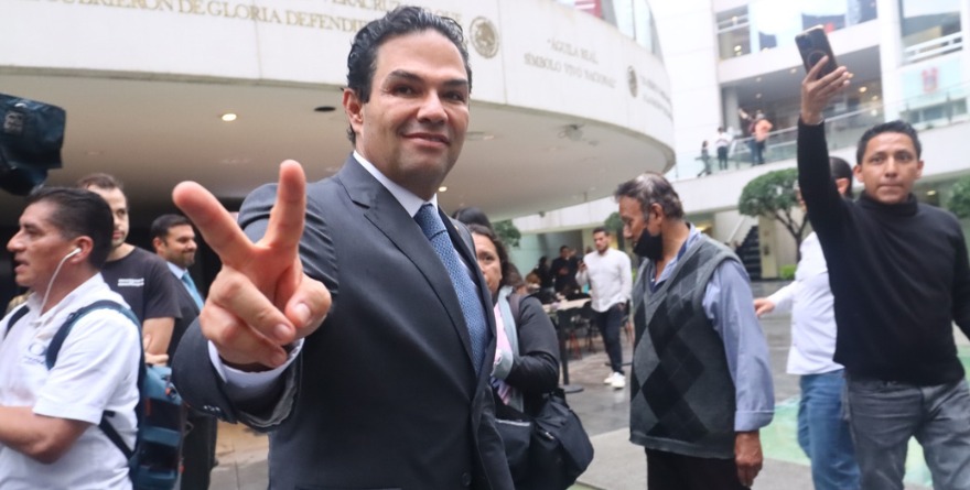ACUSAN: QUIEREN ‘APAGAR A MINORÍAS’