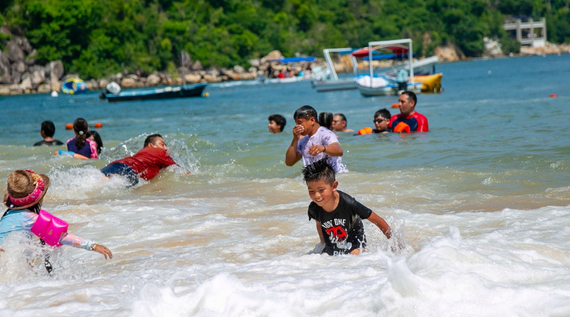TURISMO AL ALZA