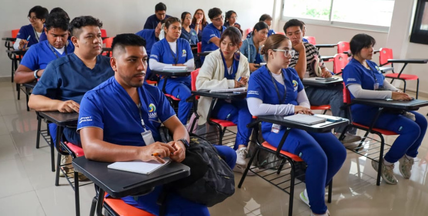 DIF GUERRERO CAPACITA A FISIOTERAPEUTAS EN CHILPANCINGO