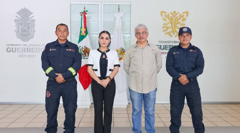 RECONOCEN LABOR DE RESCATISTAS DE GUERRERO EN VENEZUELA