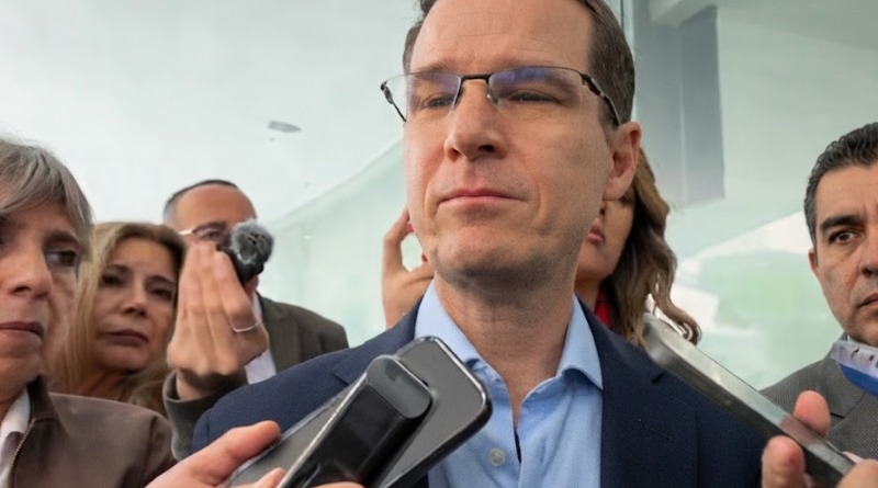 ANAYA INSISTE EN QUE GOBERNADORA DE BC PIDA LICENCIA