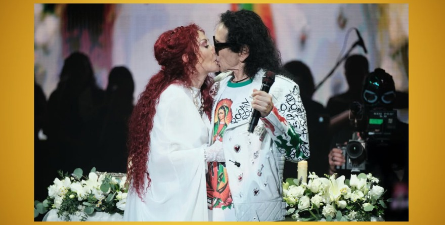 CON AMOR INCONDICIONAL ALEX LORA RENUEVA VOTOS Y CELEBRA SUS DÉCADAS JUNTOS