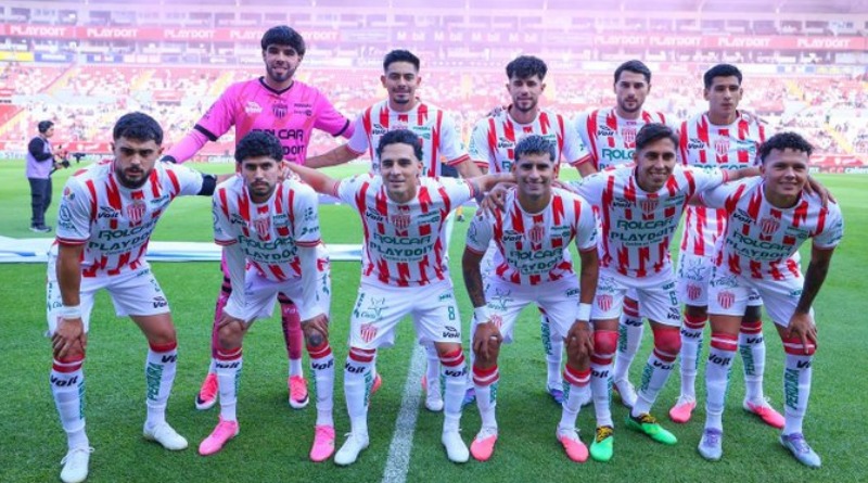 ELECTROCUTADA DERROTA DE RAYADOS ANTE NECAXA