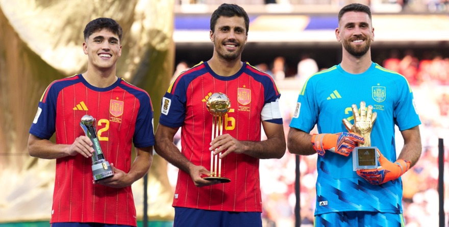 EN EL MUNDIAL LOS ESPAÑOLES ACAPARAN TODO EN PREMIOS