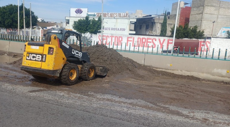 EN LA CENTRAL DE ABASTO: INTENSA LIMPIEZA VIAL