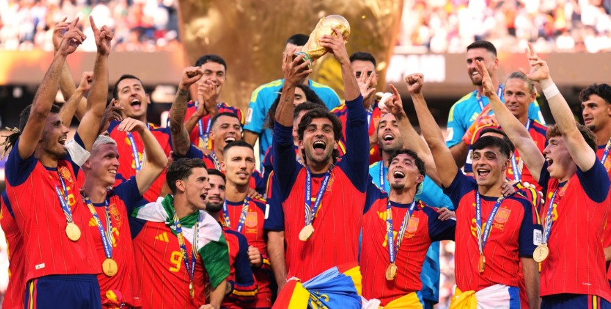 ¡LA COPA LE PERTENECE A ESPAÑA!