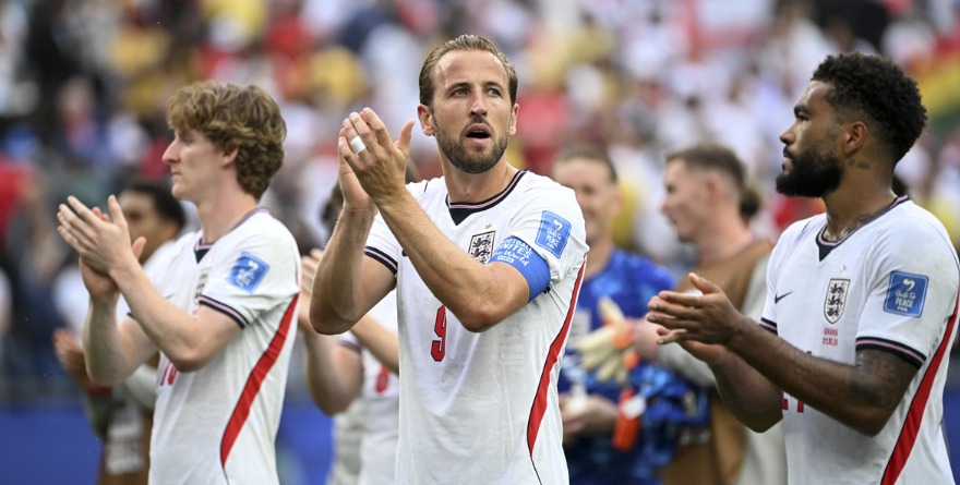 INGLATERRA ANTE LA MURALLA LEVANTADA POR CONGO