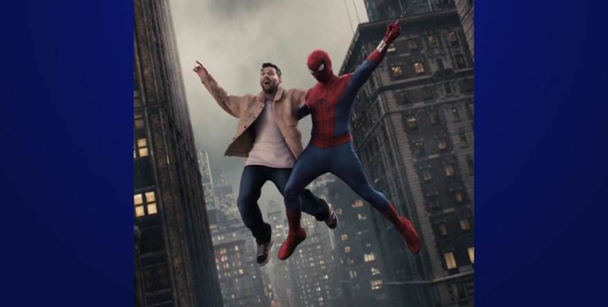 LIONEL MESSI FRENTE AL HOMBRE ARAÑA