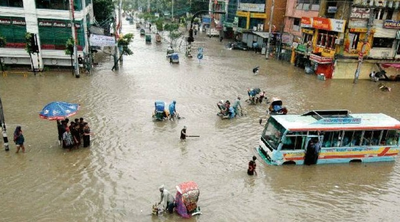 LLUVIAS INTENSAS GENERAN MÁS DE 50 MUERTES EN BANGLADÉS