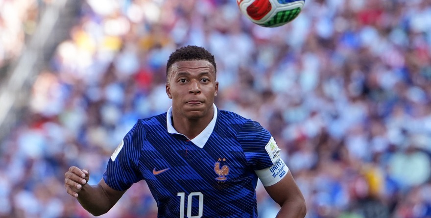 MBAPPÉ LOGRA HACERSE CON LA BOTA DE ORO