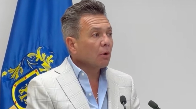 PABLO LEMUS ABANDONA EL HOSPITAL TRAS SOMETERSE A CIRUGÍA