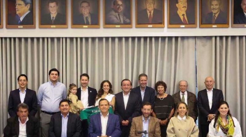 RECONOCIMIENTO DE LA FMF PARA YON DE LUISA, ANTERIOR PRESIDENTE
