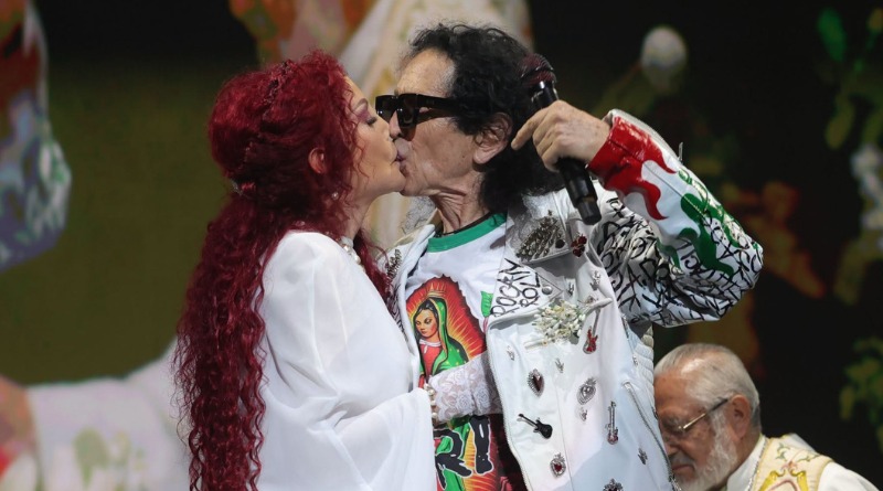 RENOVACIÓN DE VOTOS: ÁLEX Y CHELA LORA EN CONCIERTO