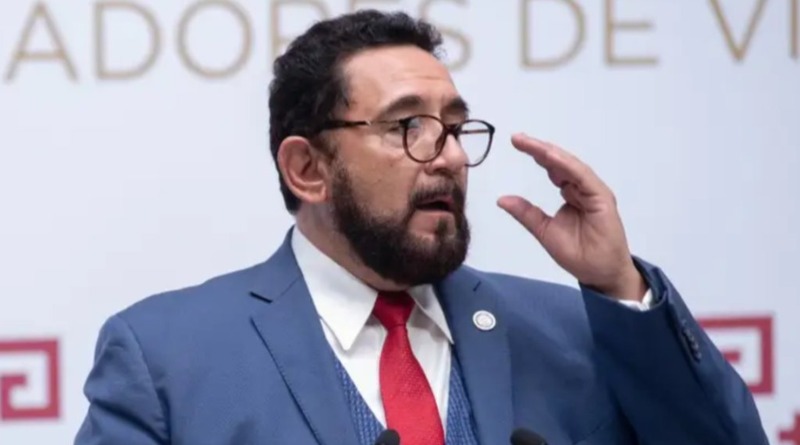 ULISES LARA DEJA LA FISCALÍA CON SU RENUNCIA