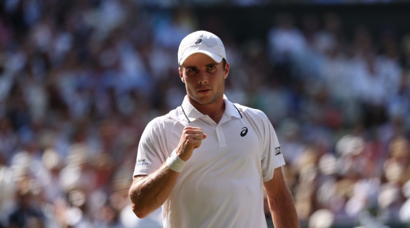 WIMBLEDON: ARTHUR FERY SE ROBA LOS REFLECTORES