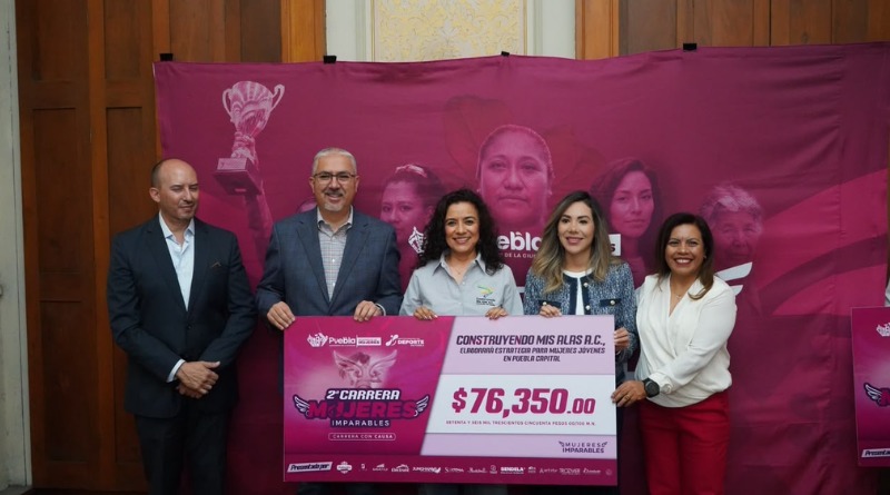ENTREGAN FONDOS RECAUDADOS POR LA CARRERA MUJERES IMPARABLES