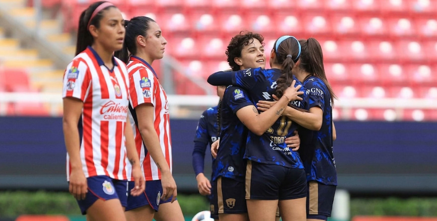 CHIVAS FEMENIL PIERDE ANTE PUMAS POR COMETER ERRORES