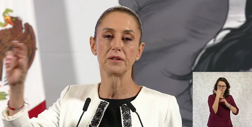 CLAUDIA SHEINBAUM MUESTRA CUBREBOCAS EN SU APARICIÓN
