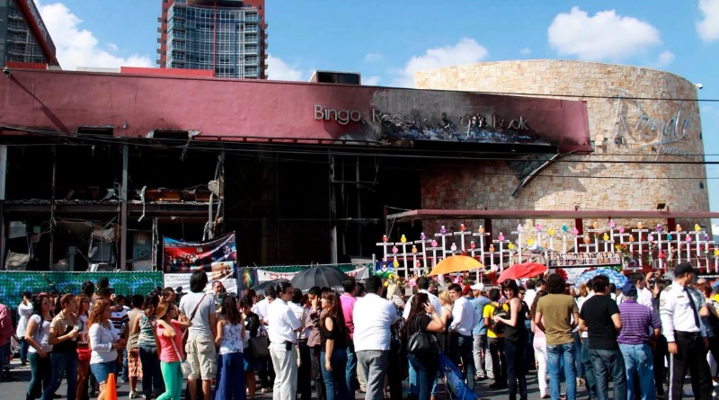 EL DÍA DEL TERROR GOLPEA CASINO ROYALE