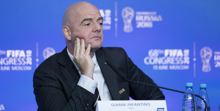 INFANTINO CONFRONTA REBELIÓN A ESCALA GLOBAL