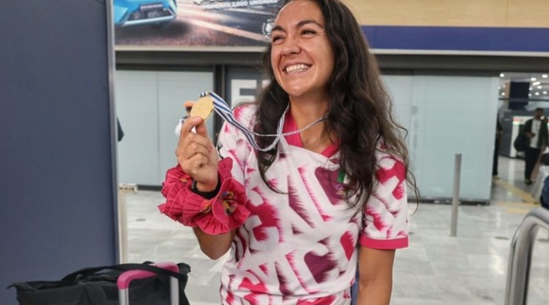 KENIA LECHUGA REALIZA SU META MÁS GRANDE LLENA DE ORGULLO