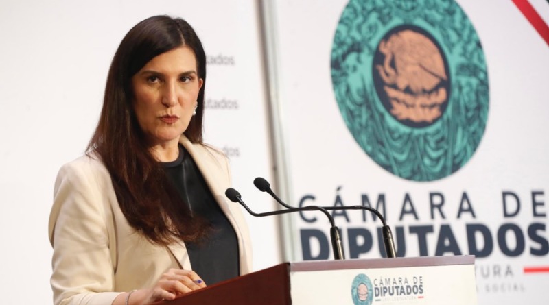 KENIA LÓPEZ PIDE PARTICIPAR EN CONSULTA RELACIONADA CON AUDIENCIAS