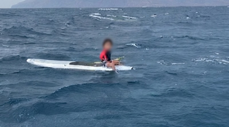 NIÑA RESCATADA EN ALTAMAR POR PESCADORES DE LA PAZ, BCS