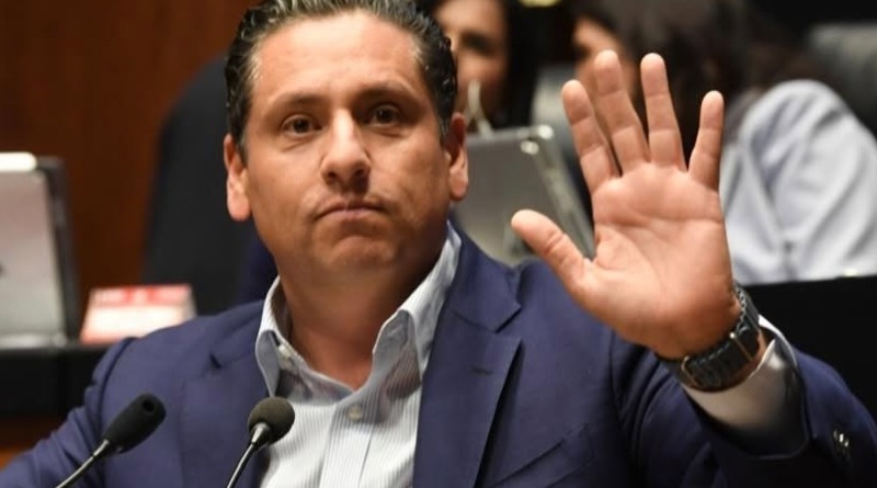 NIÑO DE RIVERA SEÑALA QUE PRESIDENTA QUIERE CONTROLAR MEDIOS