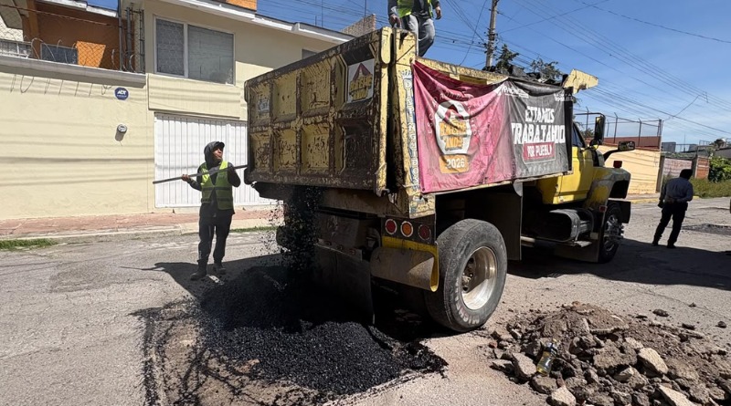 PEPE CHEDRAUI MONITOREA AVANCES DE BACHEO EN PUEBLA
