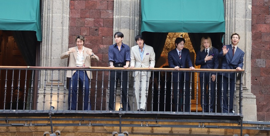 V DE BTS ABRE EL JUEGO SOBRE SU PÉRDIDA DE AUDICIÓN