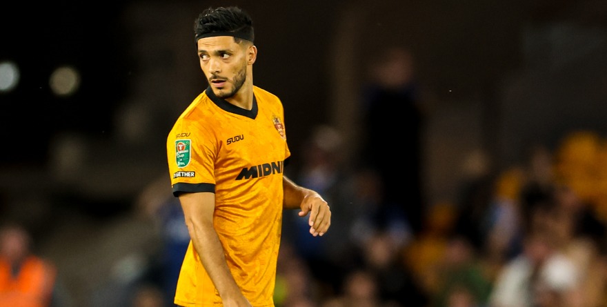 WOLVERHAMPTON VENCE CON RAÚL EN JUEGO