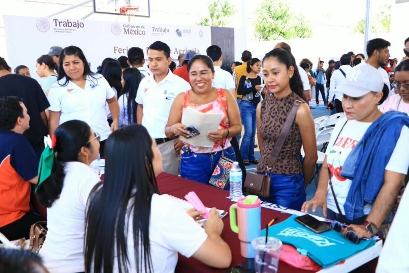 OFERTAN MÁS DE 200 PLAZAS FORMALES EN LA FERIA DE EMPLEO AGRÍCOLA DE OMETEPEC