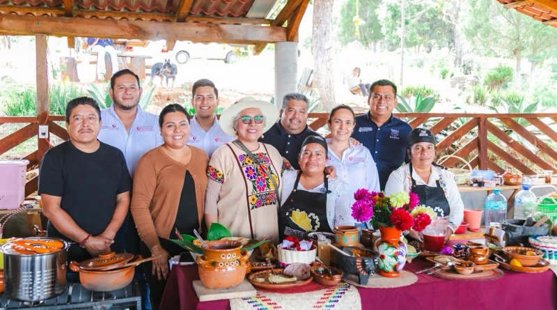 CERTIFICAN A COCINEROS TRADICIONALES DE GUERRERO