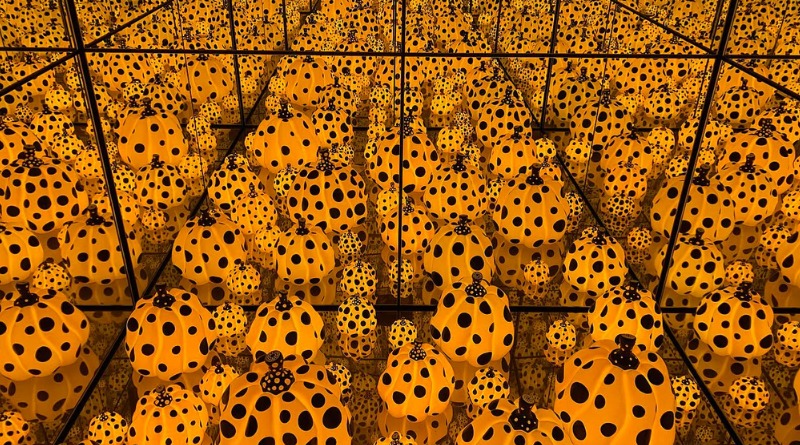 EL LEGADO INCESANTE DE YAYOI KUSAMA