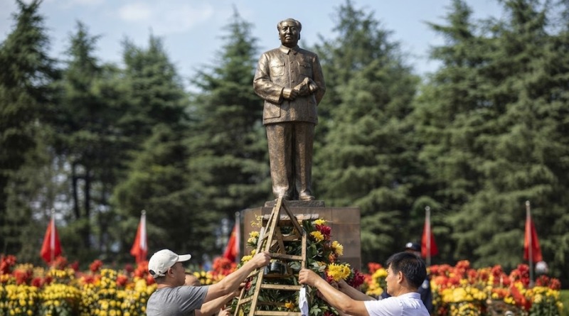 EN CHINA MILES SE MOVILIZAN POR EL LEGADO DE MAO