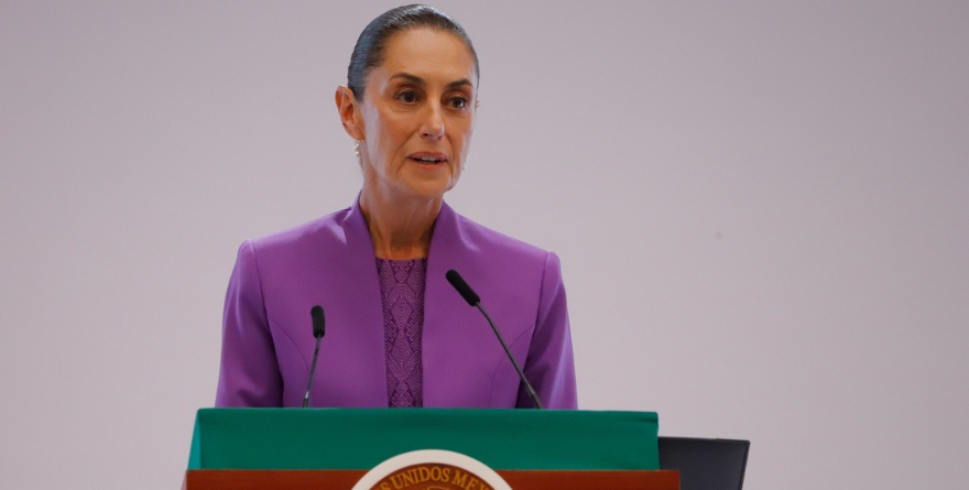 EXHIBEN LUJOS DE LA SECRETARIA DE TURISMO