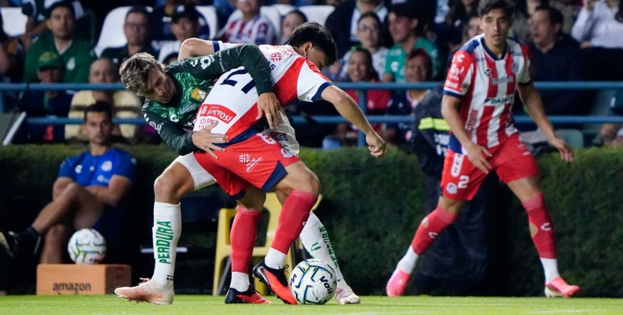 LA FIERA LOS ATEMORIZO