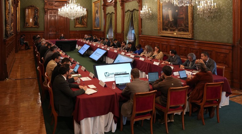 ANALIZAN SHEINBAUM Y GOBERNADORES EL IMSS-BIENESTAR
