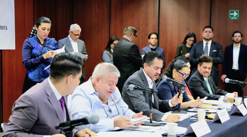 AVANZA ANÁLISIS PRESUPUESTAL EN EL SENADO