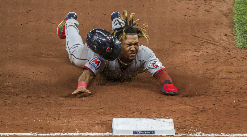 GUARDIANS VENCEN A RAYS Y ADELANTAN