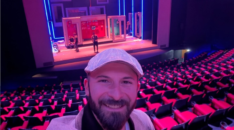 IMANOL TRIUNFA EN MENTIRAS EL MUSICAL